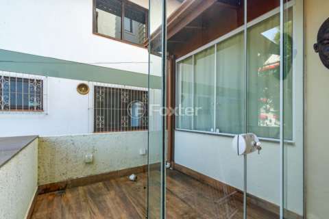 Image 31 - 982331