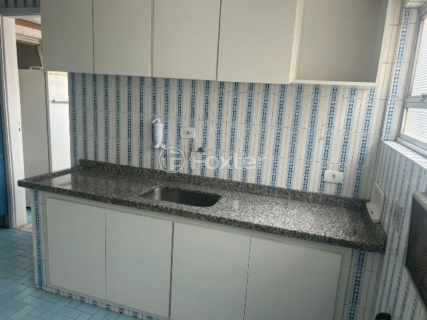 Image 3 - 982340