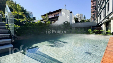Image 1 - 982377