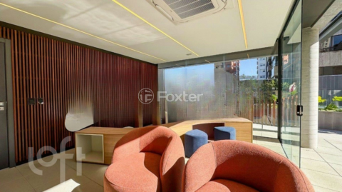 Image 7 - 982377