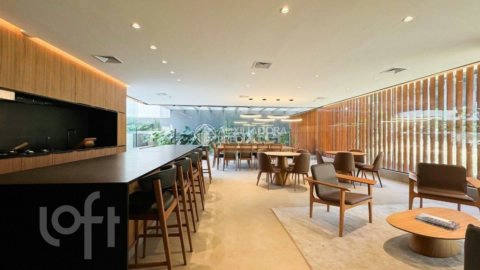 Image 9 - 982377