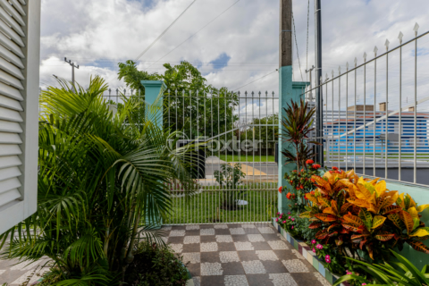 Image 3 - 982379