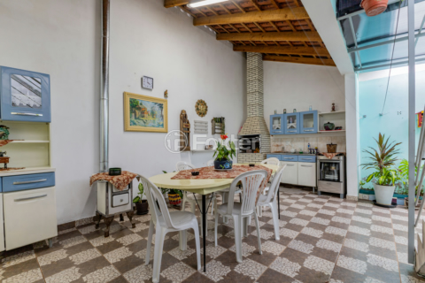 Image 31 - 982379