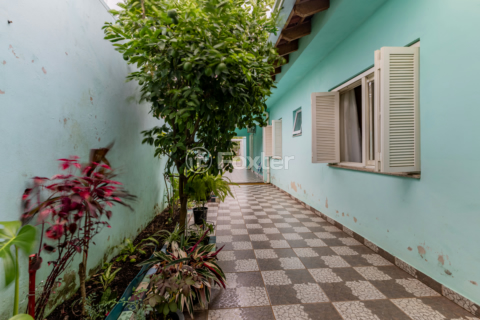 Image 39 - 982379