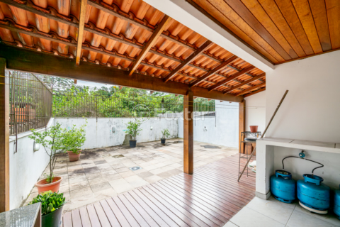 Image 38 - 982385