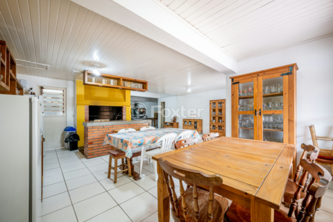 Image 35 - 982385