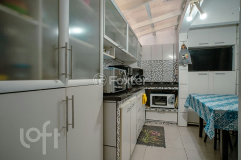 Image 7 - 982440