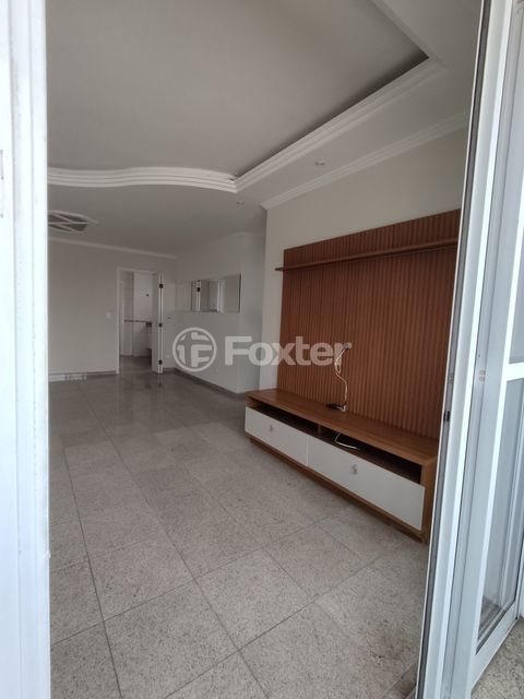 Image 7 - 982456