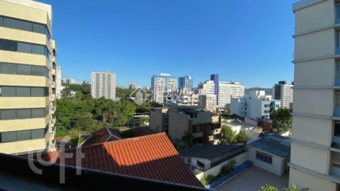 Image 30 - 982488