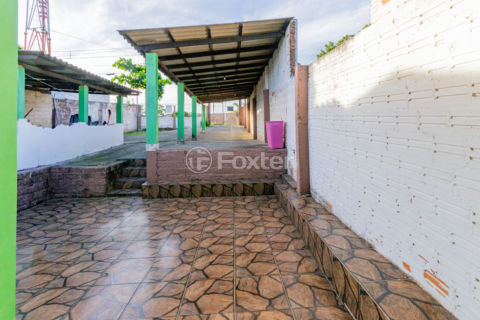 Image 39 - 982502