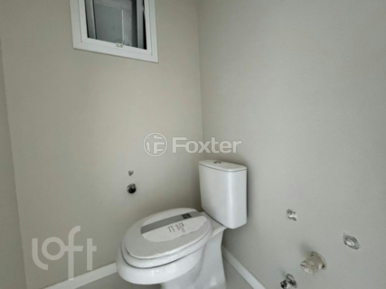 Image 7 - 982573