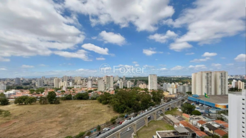Image 29 - 982578