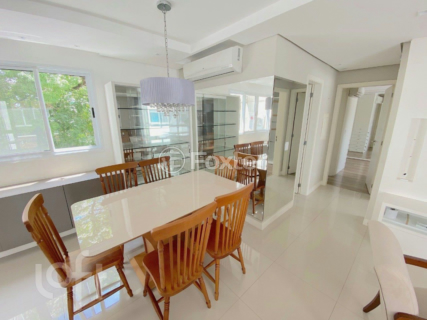Image 3 - 982579