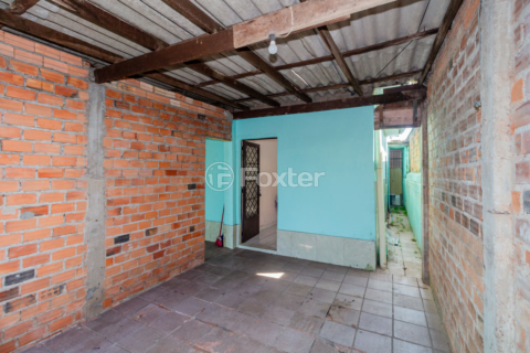 Image 24 - 982628