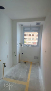 Image 3 - 982666