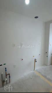 Image 4 - 982666