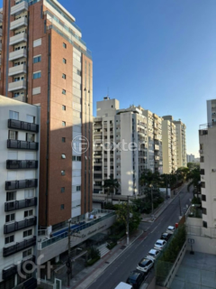 Image 1 - 982672