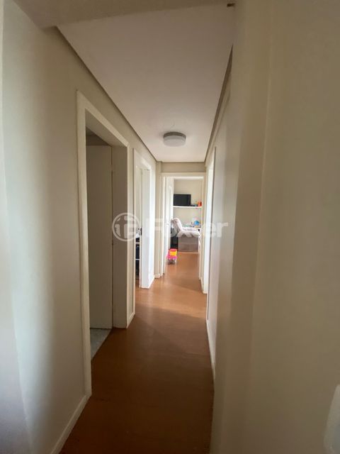 Image 3 - 982681