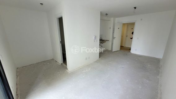 Image 3 - 982701