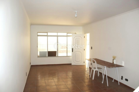 Image 3 - 982705