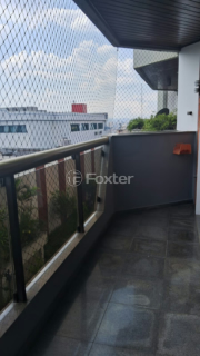 Image 3 - 982771