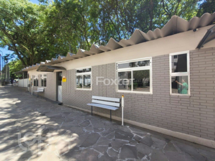 Image 8 - 982795