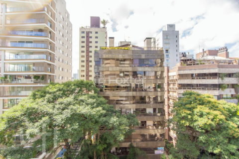 Image 7 - 982800