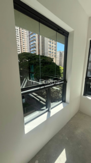 Image 4 - 982826
