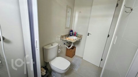 Image 4 - 982867