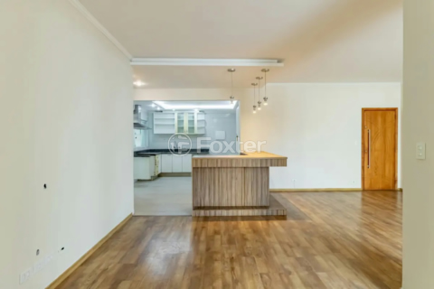 Image 3 - 982884