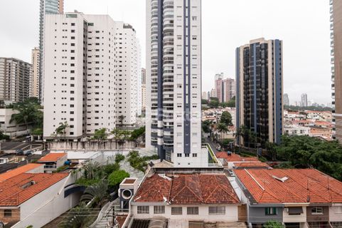 Image 3 - 982894