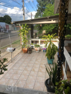 Image 3 - 982951