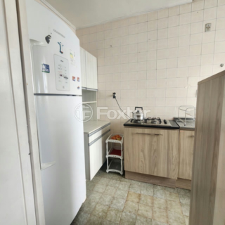 Image 3 - 982968