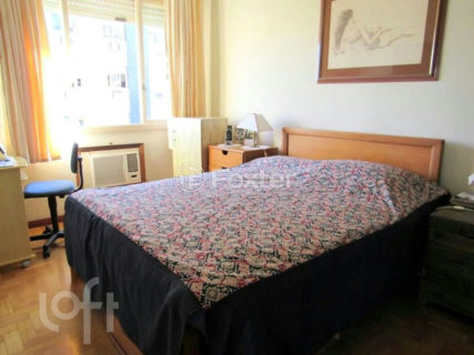Image 6 - 982988