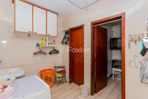 Image 76 - 983240