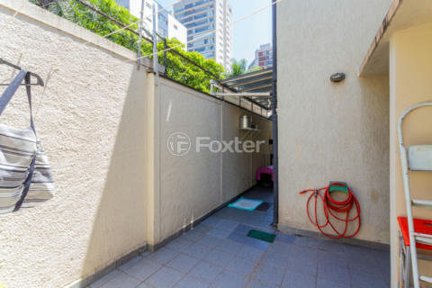 Image 81 - 983240