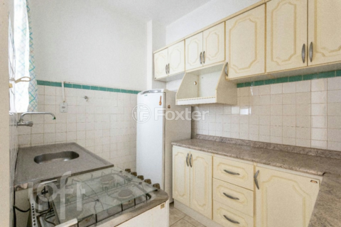 Image 7 - 983285