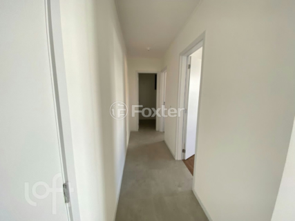 Image 35 - 983316