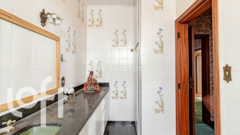 Image 33 - 983365