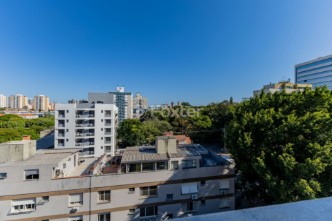 Image 4 - 983367
