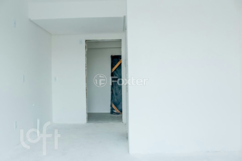 Image 11 - 983450