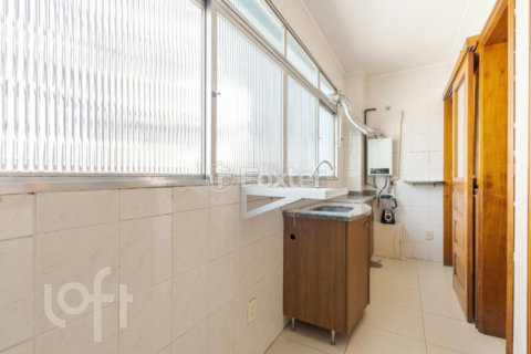 Image 32 - 983471