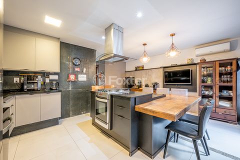 Image 32 - 983525