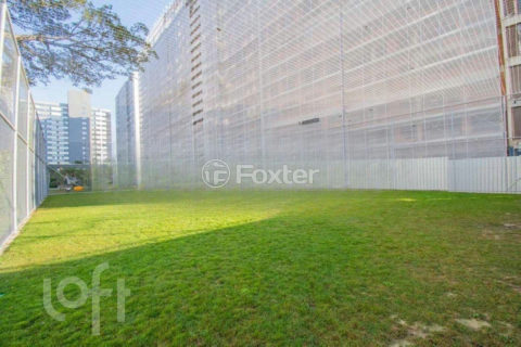 Image 33 - 983561