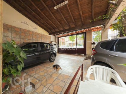 Image 4 - 983610