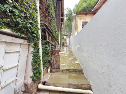 Image 26 - 983610