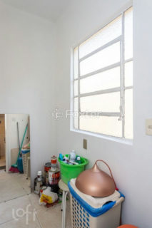 Image 24 - 983665