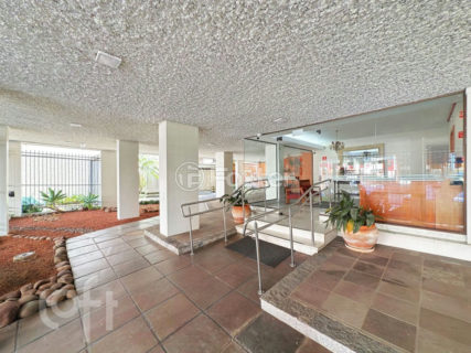Image 31 - 983693