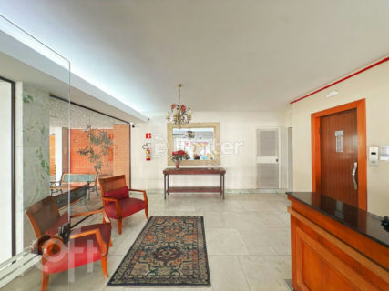 Image 32 - 983693