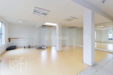 Image 33 - 983731